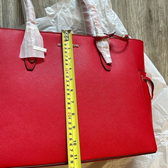Michael Kors Red Tote with Gold Hardware and Structured Leather - Picture 6 of 11
